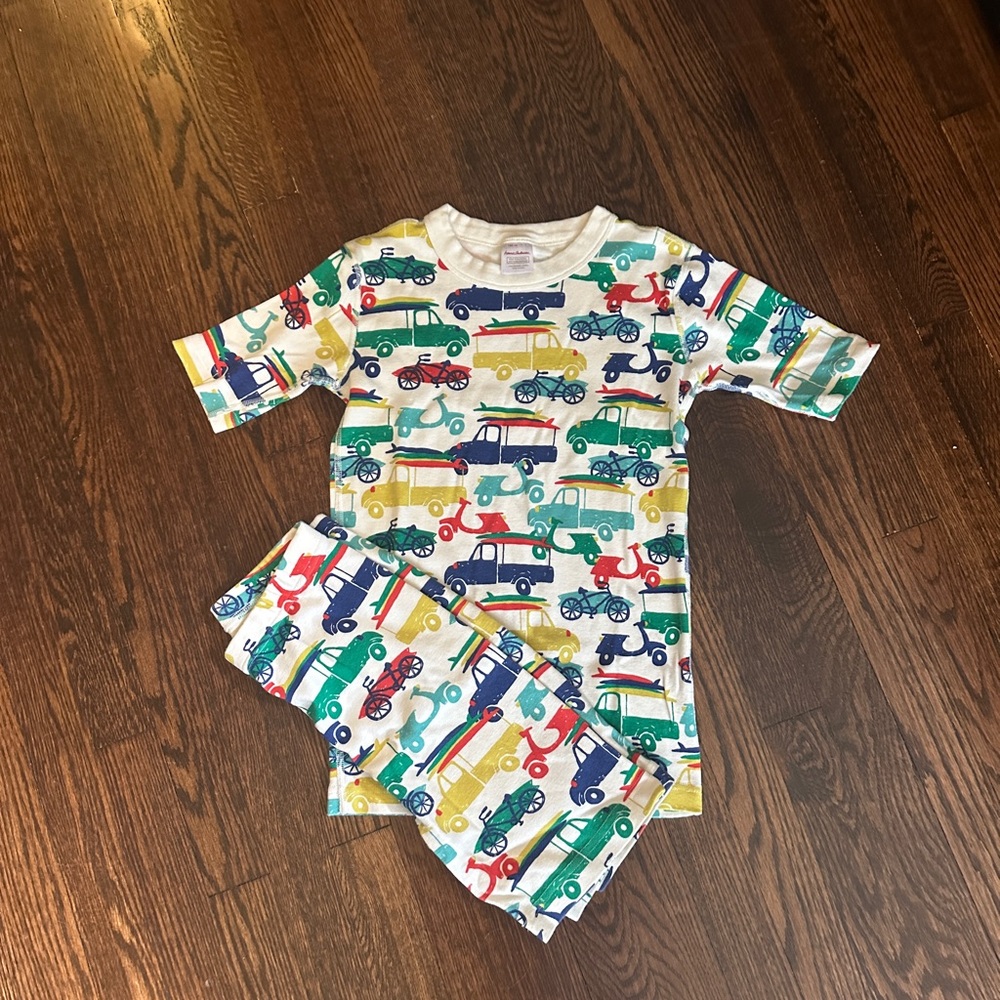 Hanna Andersson Kids Pajama Set with Colorful Vehicle Print